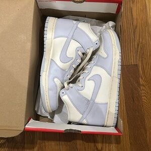 Nike Dunk Highs